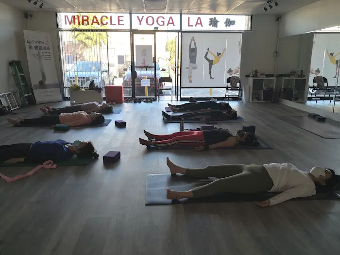 Miracle Yoga LA Picture 3