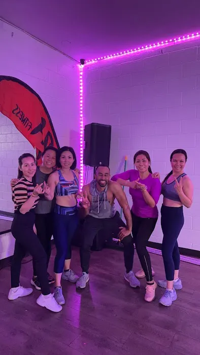 Studio 368 Picture 6