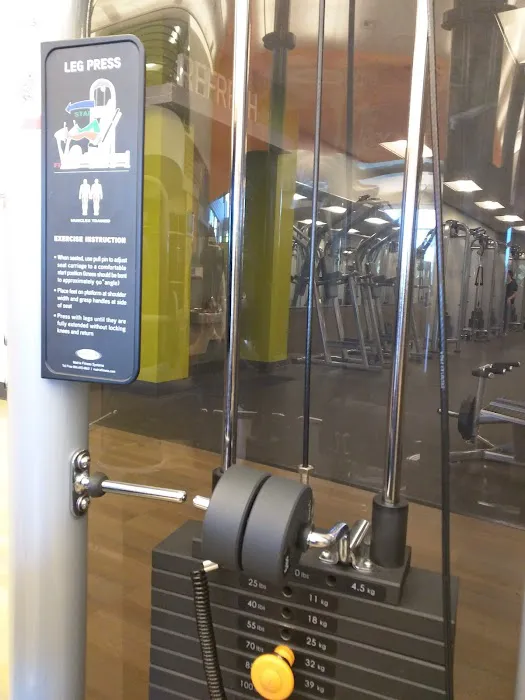 LA Fitness Picture 3