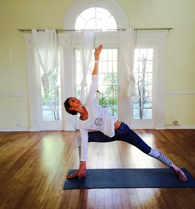 Art of Living Studio Picture 6