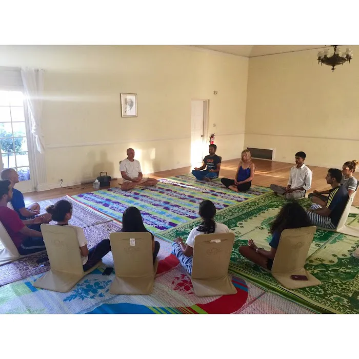 Art of Living Studio Picture 5