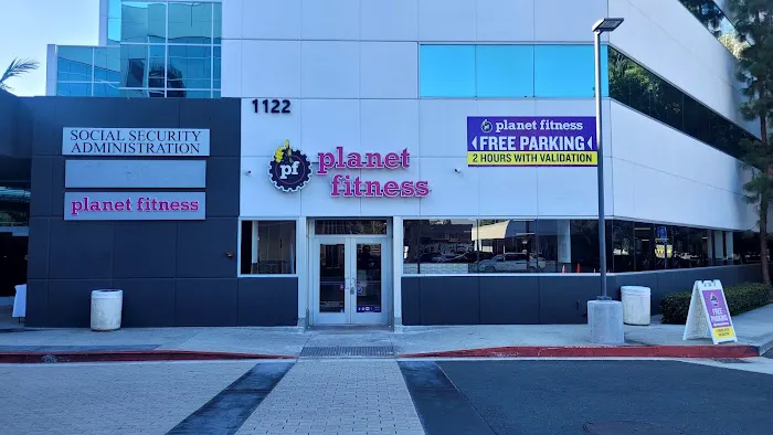 Planet Fitness Picture 8