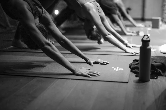 Sweat Yoga DTLA Picture 8