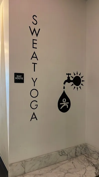 Sweat Yoga DTLA Picture 4