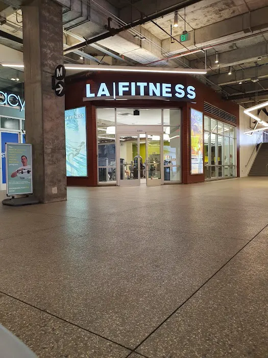 LA Fitness Picture 8