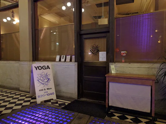 Yoga Circle Downtown, Live Streaming Yoga Picture 2