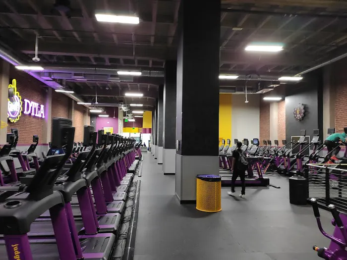 Planet Fitness Picture 5