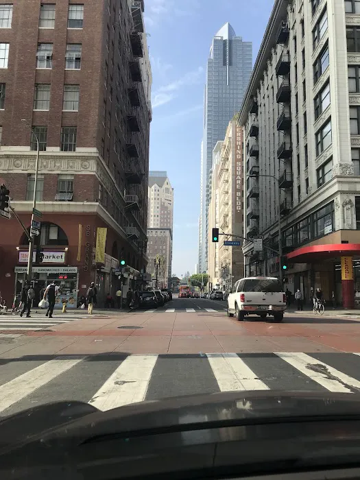 Planet Fitness Picture 9