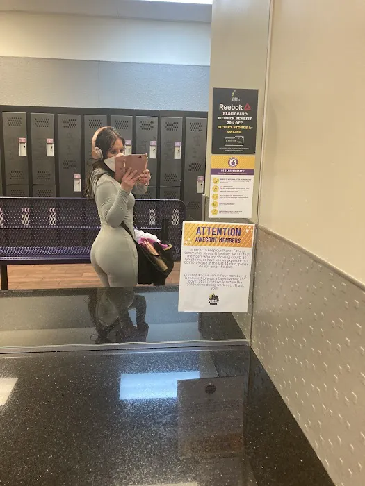 Planet Fitness Picture 1