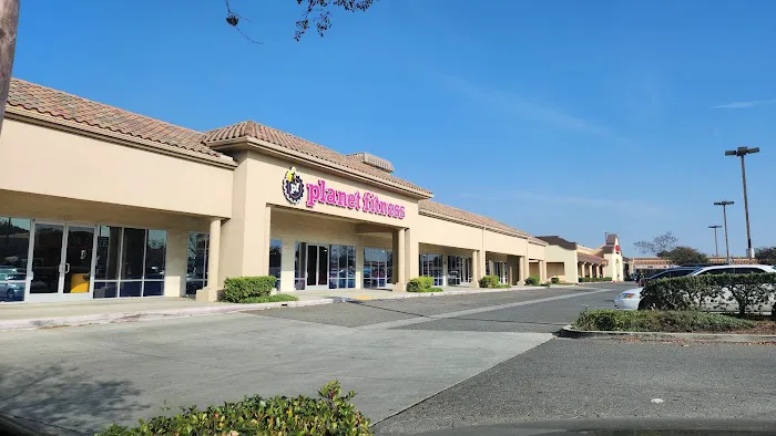 Planet Fitness Picture 8