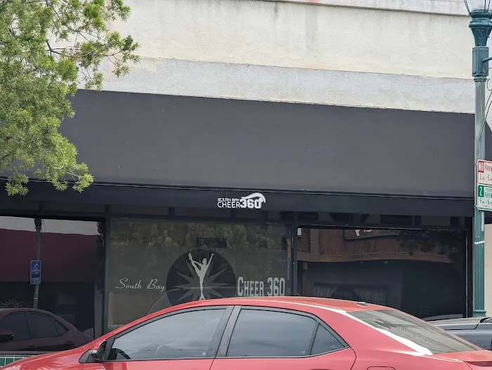 360 Tumble and Cheer Picture 9