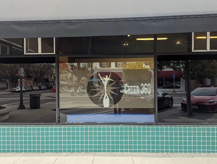 360 Tumble and Cheer Picture 6