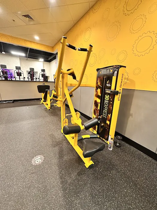 Planet Fitness Picture 10