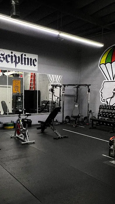 Neighborhood Gym Picture 9