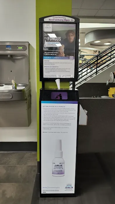 LA Fitness Picture 4