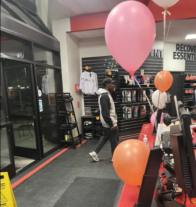 UFC GYM Huntington Beach Picture 8