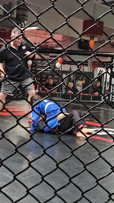 UFC GYM Huntington Beach Picture 3