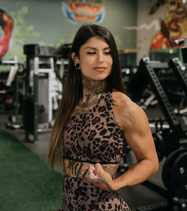 Beast Chickz Picture 5