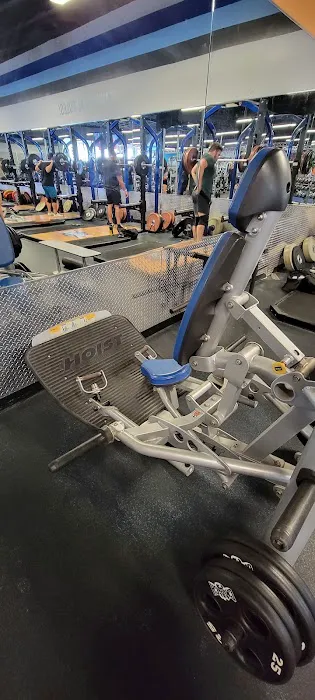 Crunch Fitness - Fountain Valley Picture 1