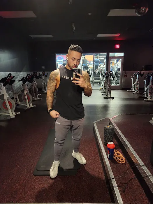 Crunch Fitness - Fountain Valley Picture 5