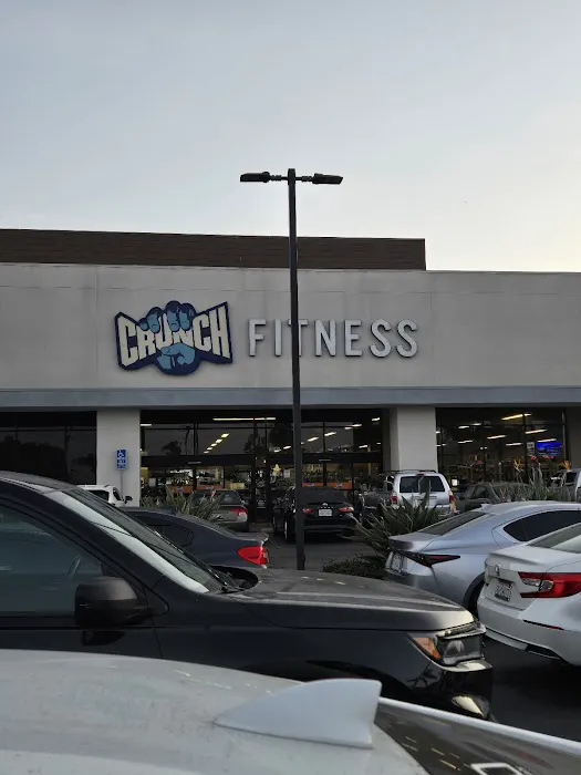 Crunch Fitness - Fountain Valley Picture 7