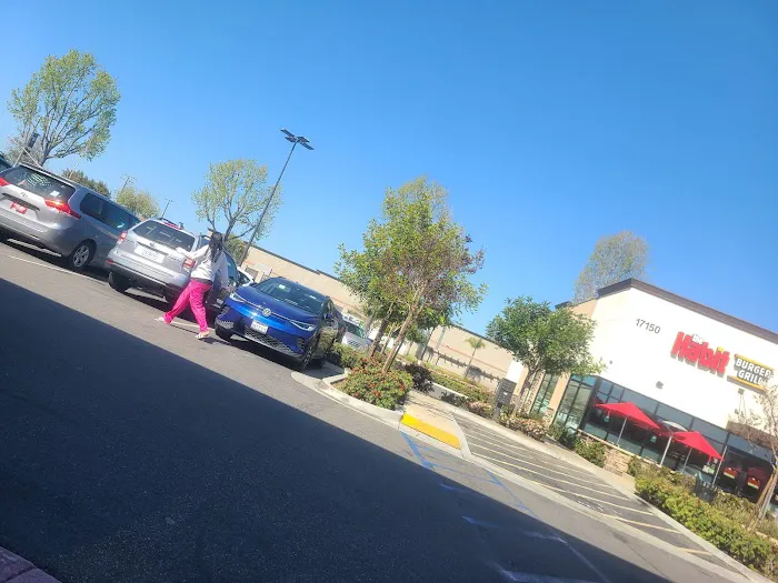 24 Hour Fitness Picture 5