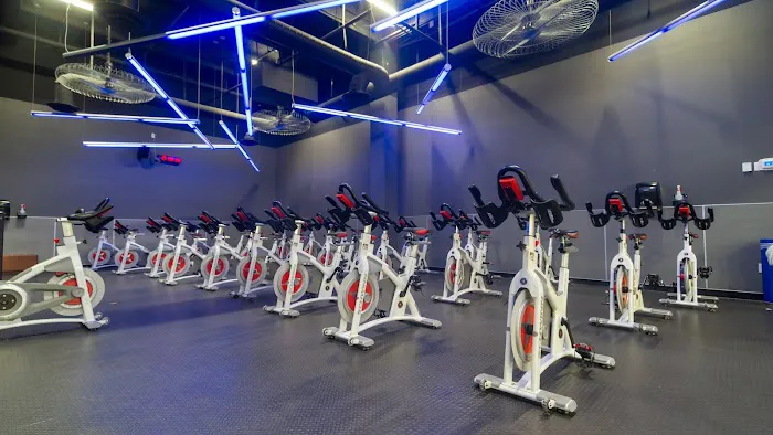 24 Hour Fitness Picture 1