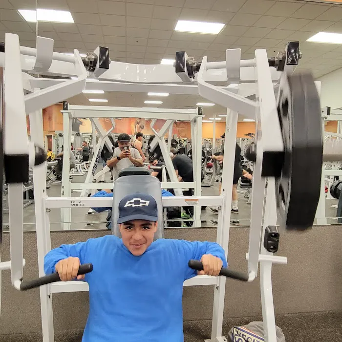 LA Fitness Picture 7