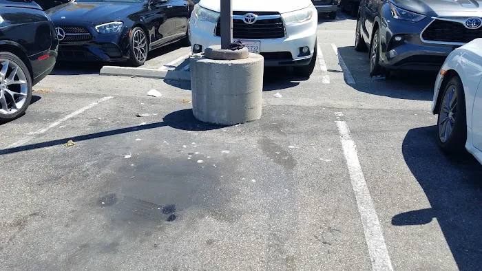 LA Fitness Picture 1