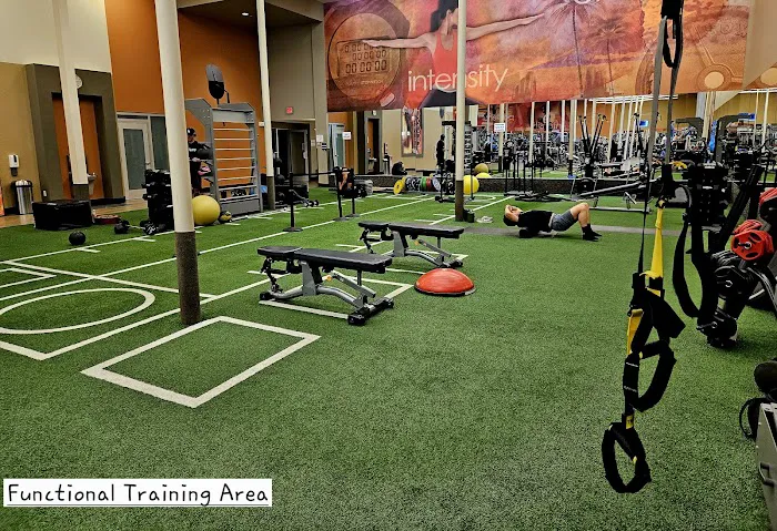 LA Fitness Picture 6