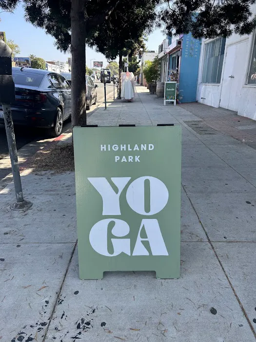 Highland Park Yoga Picture 8