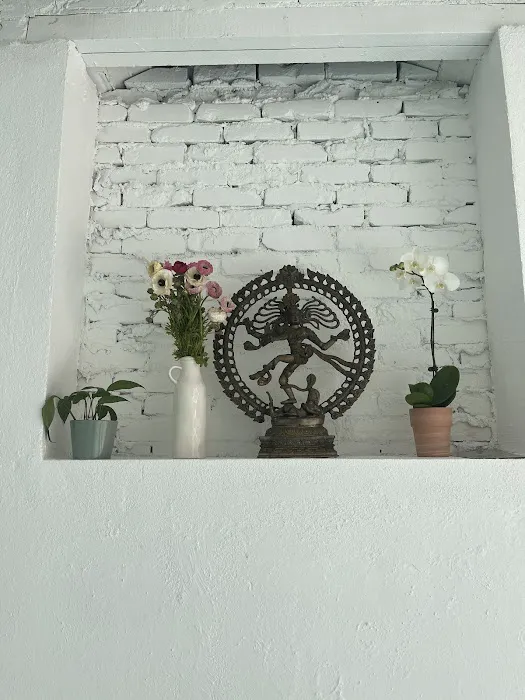 Still Yoga Picture 3