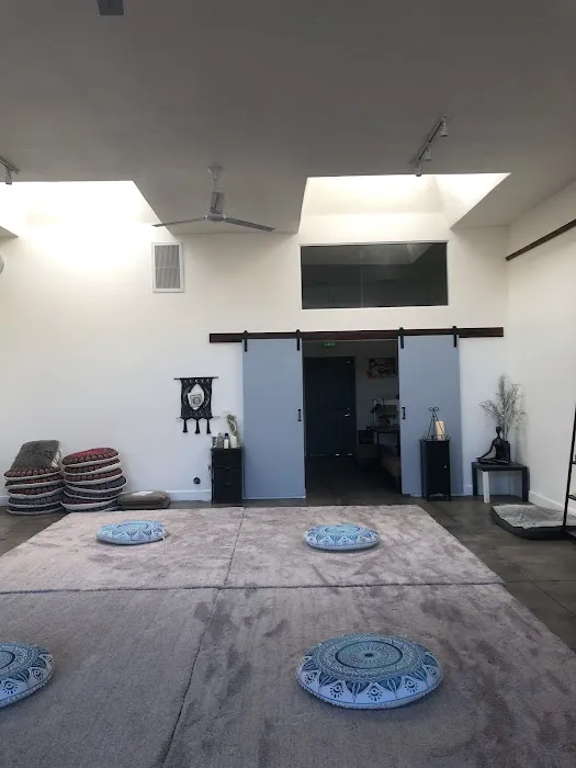 One Life Yoga Picture 3