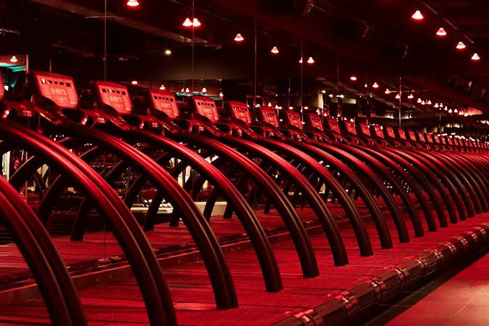 Barry's Pasadena Picture 6