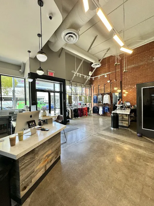 Barry's Pasadena Picture 9