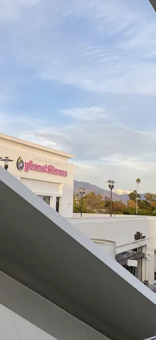 Planet Fitness Picture 1