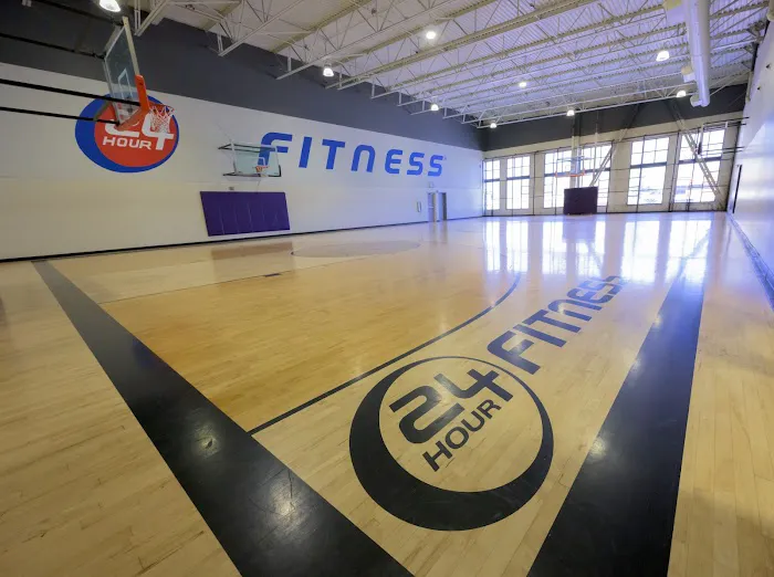 24 Hour Fitness Picture 7