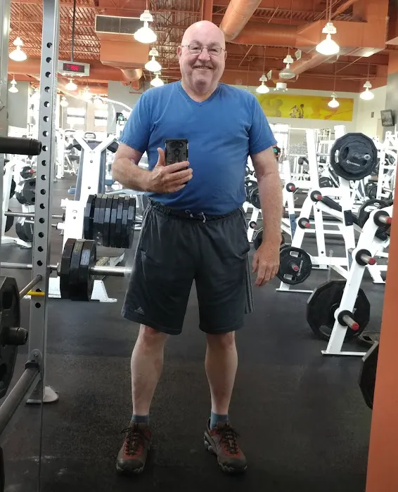 24 Hour Fitness Picture 8