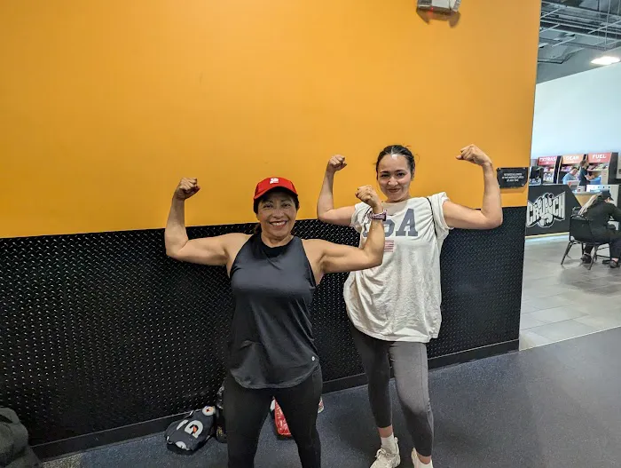 Crunch Fitness - Monrovia Picture 3