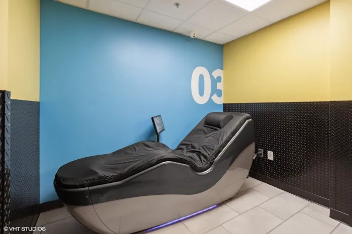 Crunch Fitness - Monrovia Picture 7