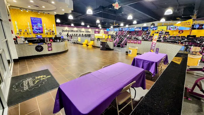Planet Fitness Picture 5