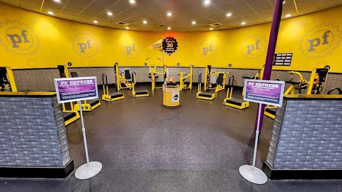 Planet Fitness Picture 10