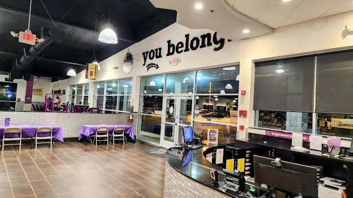 Planet Fitness Picture 9