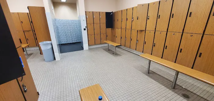 24 Hour Fitness Picture 8