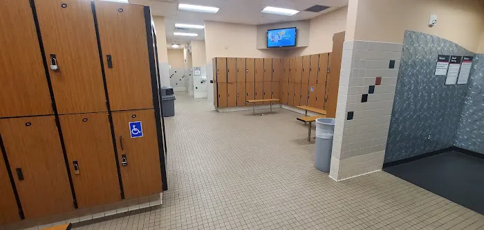 24 Hour Fitness Picture 6