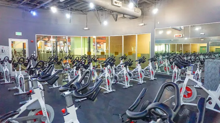 24 Hour Fitness Picture 7