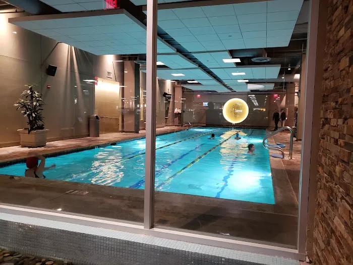 Gold's Gym Downtown Los Angeles Picture 3