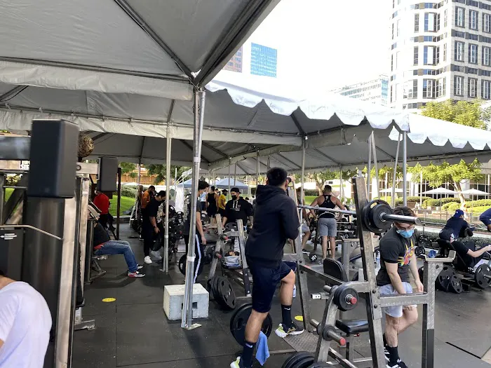 Gold's Gym Downtown Los Angeles Picture 5