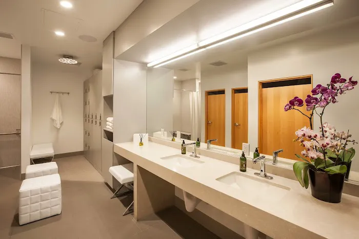 BESPOKE Cycling Studio Picture 5