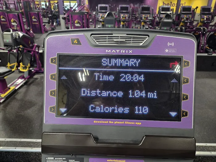 Planet Fitness Picture 7